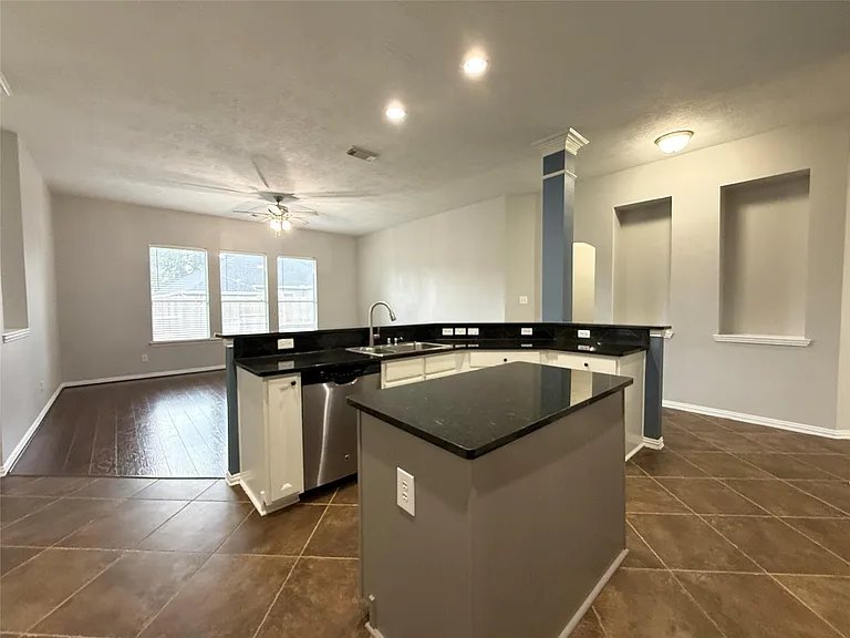 26823 Lakeridge Park Ln — Photo 12