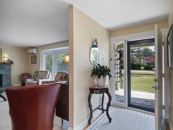 5th image of 40 Langley Rd