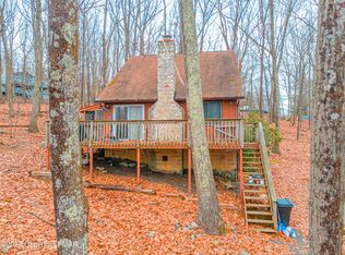 192 Bellingham Dr, Bushkill, PA 18324