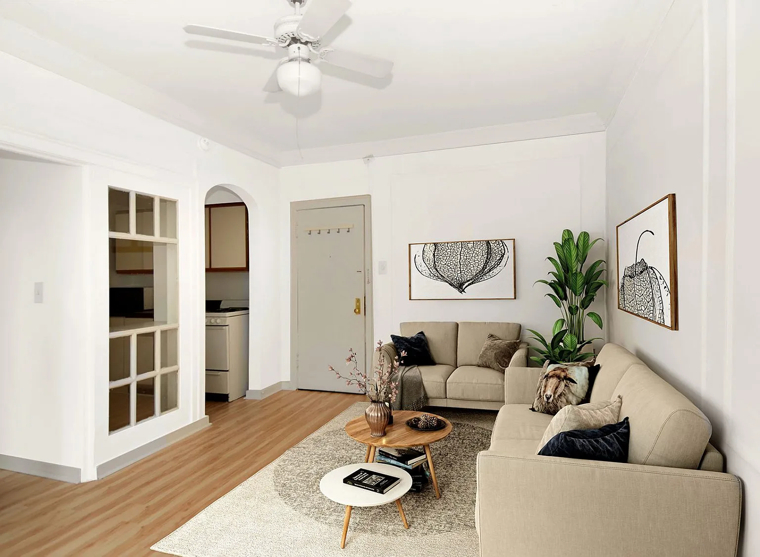 1049 W. Oakdale — Photo 3