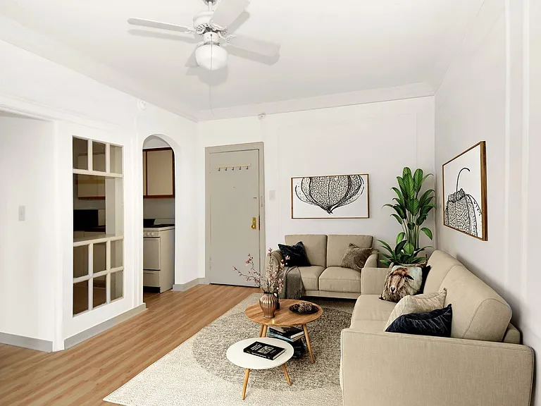 1049 W. Oakdale — Photo 3