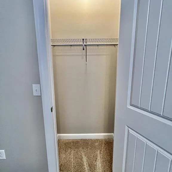 215 Savannah Dr — Photo 16