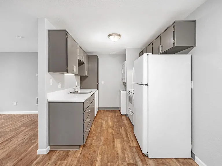 12150 SW Allen Blvd — Photo 32