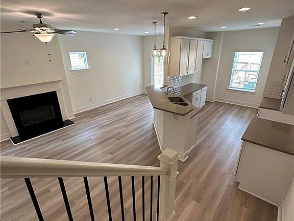 5th image of 5784 Calle Vista Dr