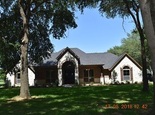 343 Pecan Grove Rd, Sealy, TX 77474
