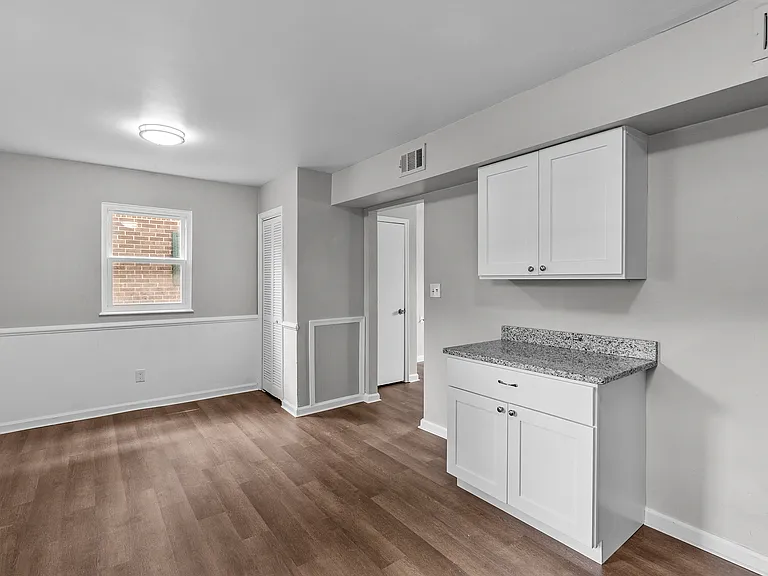 2404 Arkansas Ave #B — Photo 11