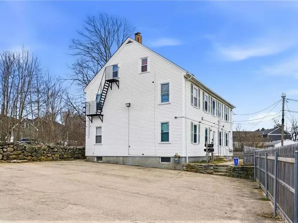 513 Washington St, Coventry, RI 02816