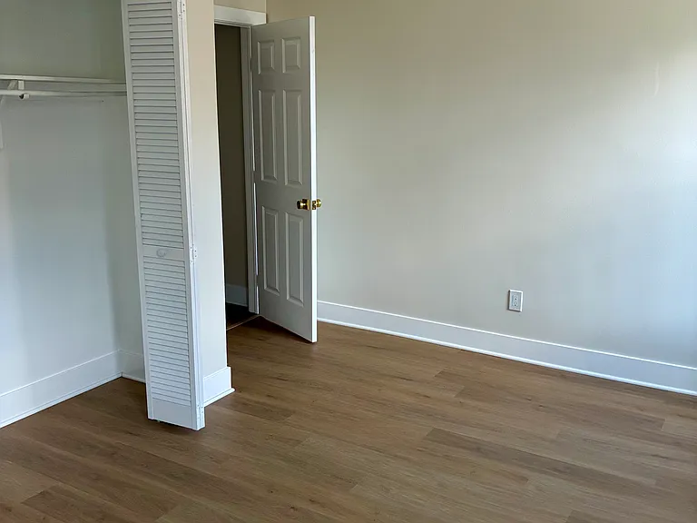 700 Franklin Ave #1 — Photo 10
