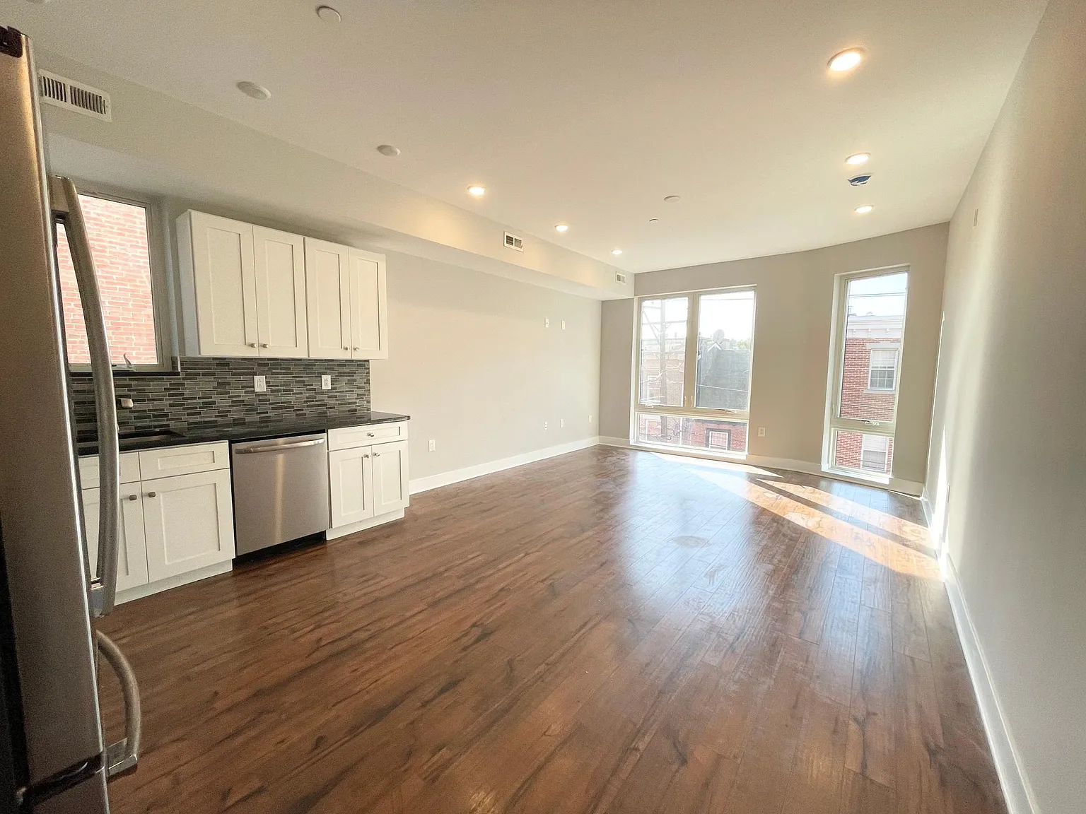 330 Cambridge St — Photo 3