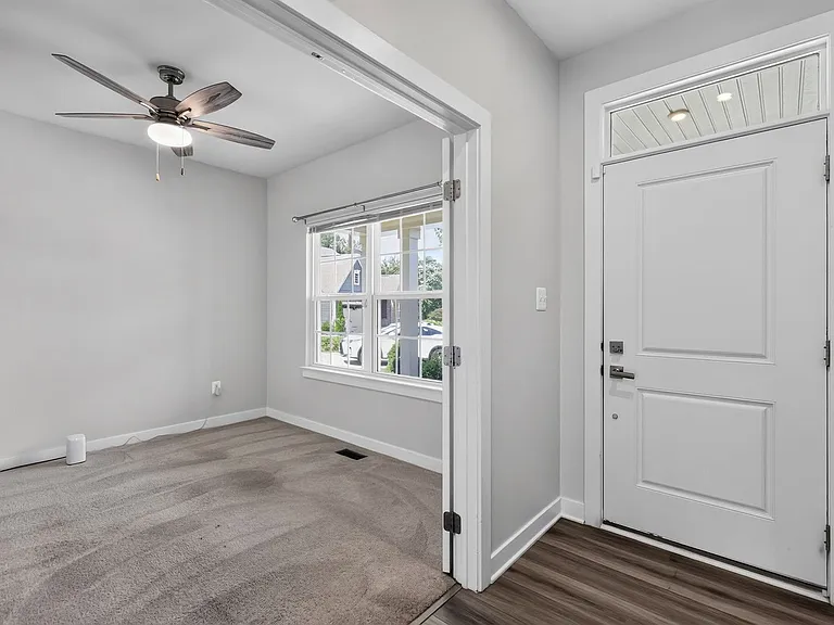 2642 Skeeter Ct — Photo 17