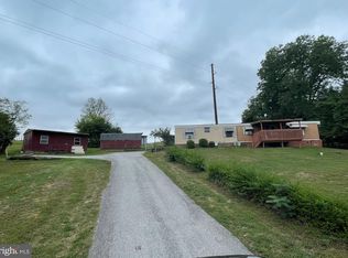 828 Spring City Rd, Phoenixville, PA 19460