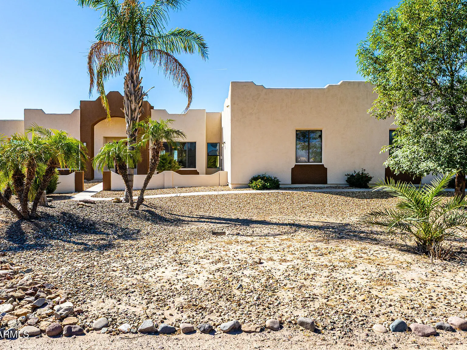 4 bed, 3.0 bath, 3131 sqft, $4,500 — Photo 2