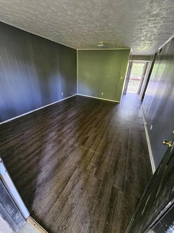 1925 Summer Street APT H1 — Photo 4