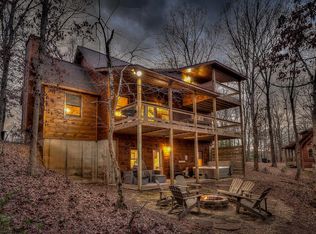 340 Windy Valley Ln, Blue Ridge, GA 30513