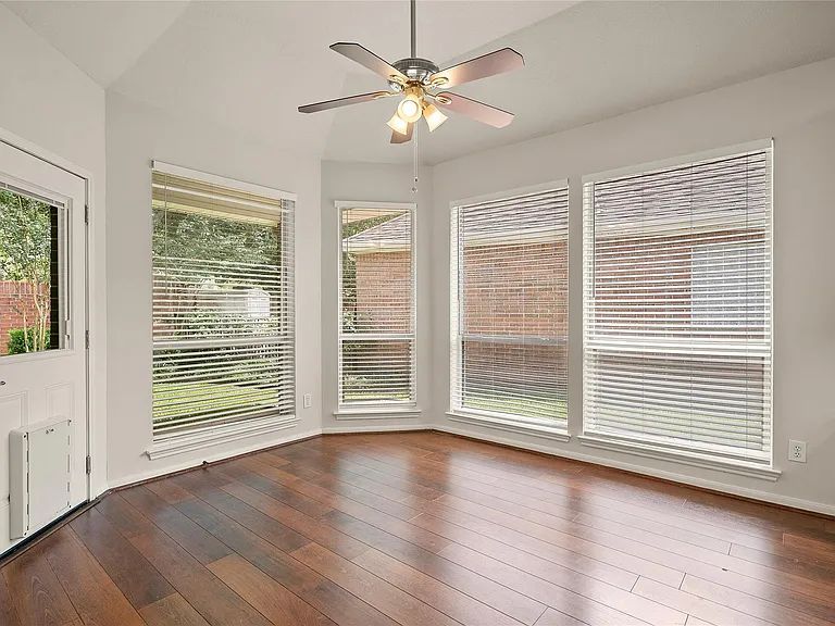 6418 Parkriver Xing — Photo 11