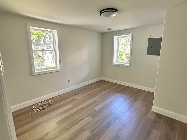 115 Elderberry Ave — Photo 6
