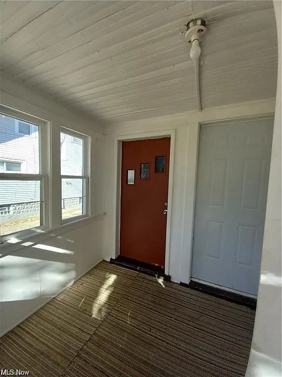 1 bed, 1380 sqft, $900 — Photo 2