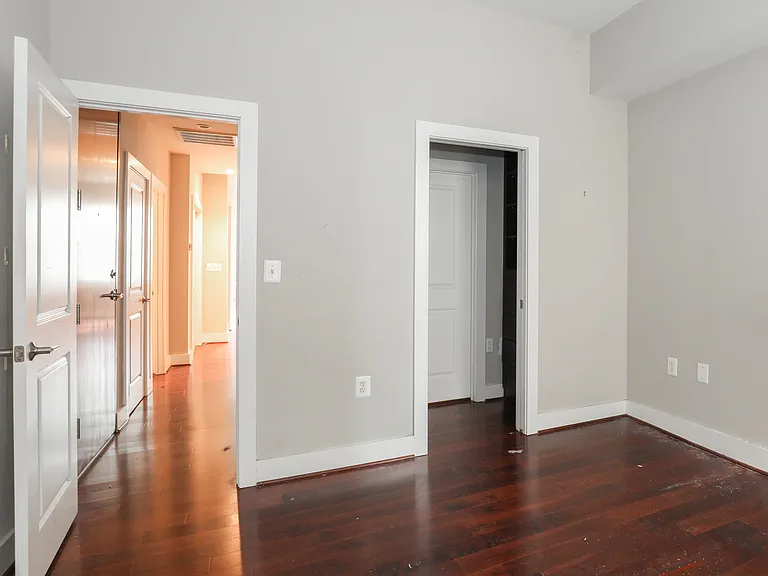 Master bedroom with Walk-in closet