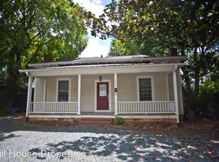 110 Cameron Ct, Chapel Hill, NC 27516