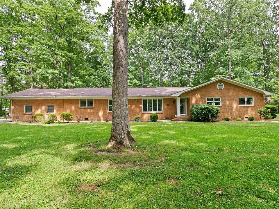 1st image of 406 Dogwood Dr