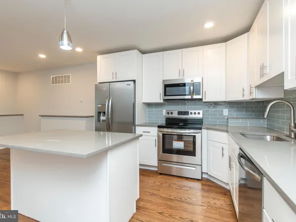 812 N Uber St #2, Philadelphia, PA 19130