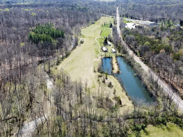 6733 Morgan Ln, Morgantown, IN 46160