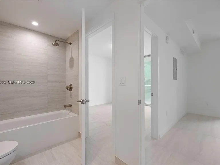 77 SE 5th St #3205 — Photo 8