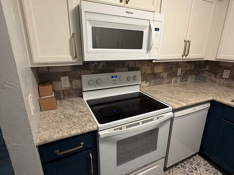 Kitchen 4