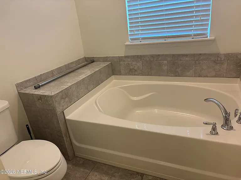 87 Nelson Ln — Photo 15