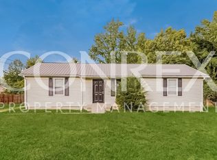 534 Roselawn Dr, Clarksville, TN 37042