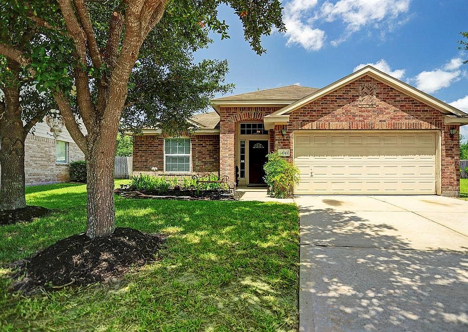 1st image of 14743 Chapel Cove Ct