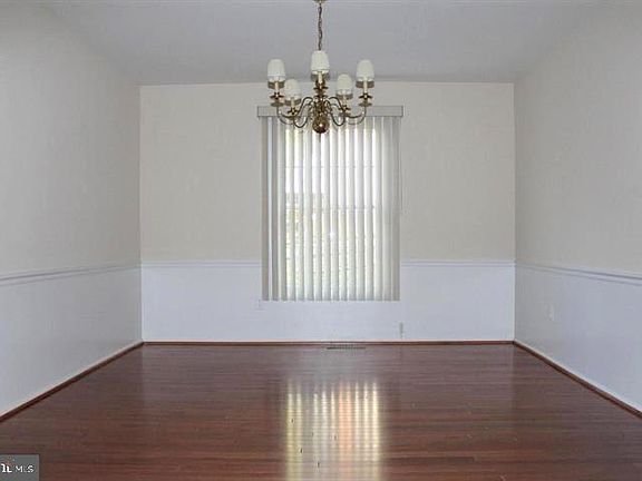 5th image of 17247 Sandy Knoll Dr