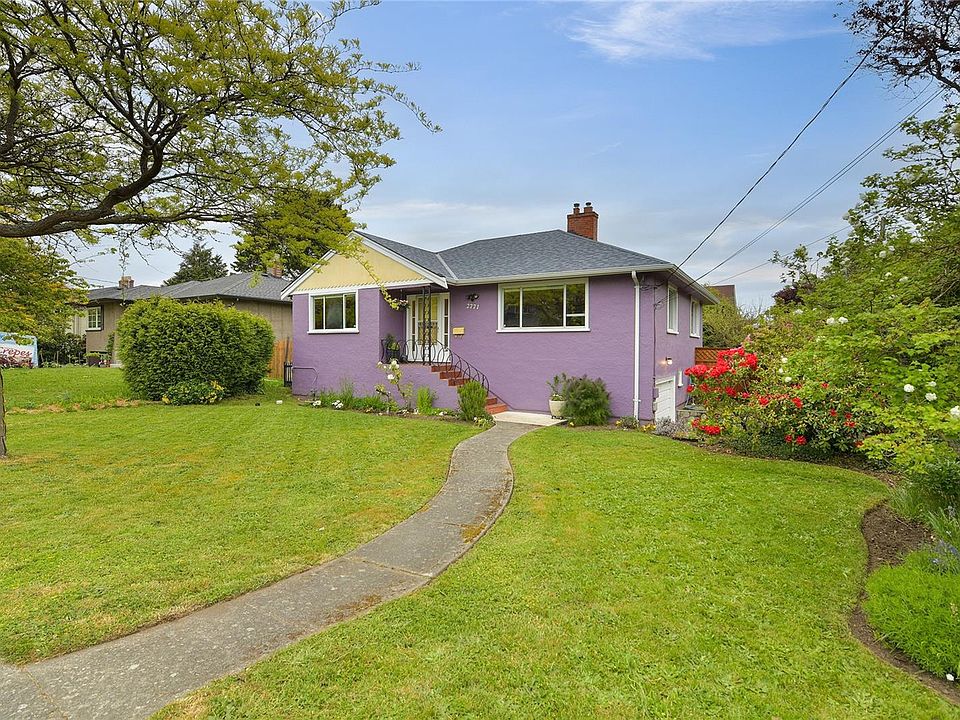 1st image of 2771 Foul Bay Rd