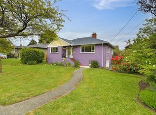 2771 Foul Bay Rd, Oak Bay, BC V8R5C1