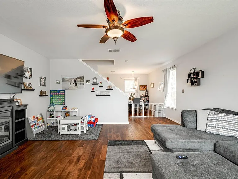 12221 Buzz Schneider Ln — Photo 6
