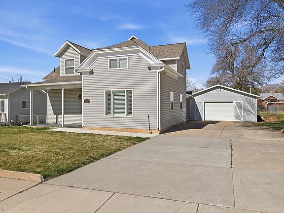 2nd image of 255 E 400 S