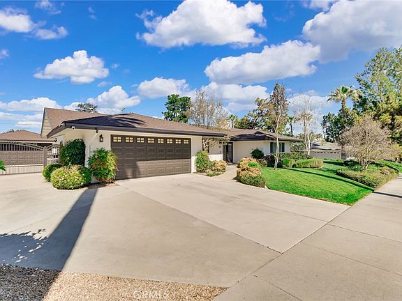 4th image of 5531 Cornwall Ave