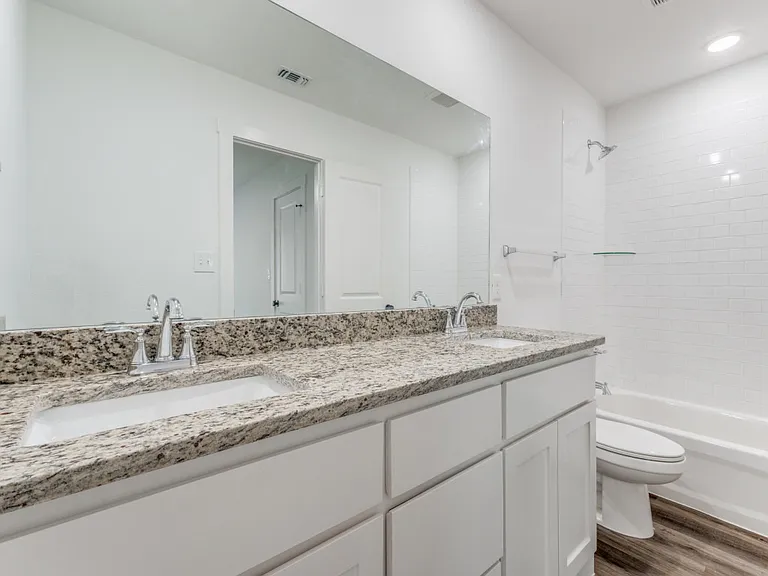 1017 Ray Dr — Photo 10