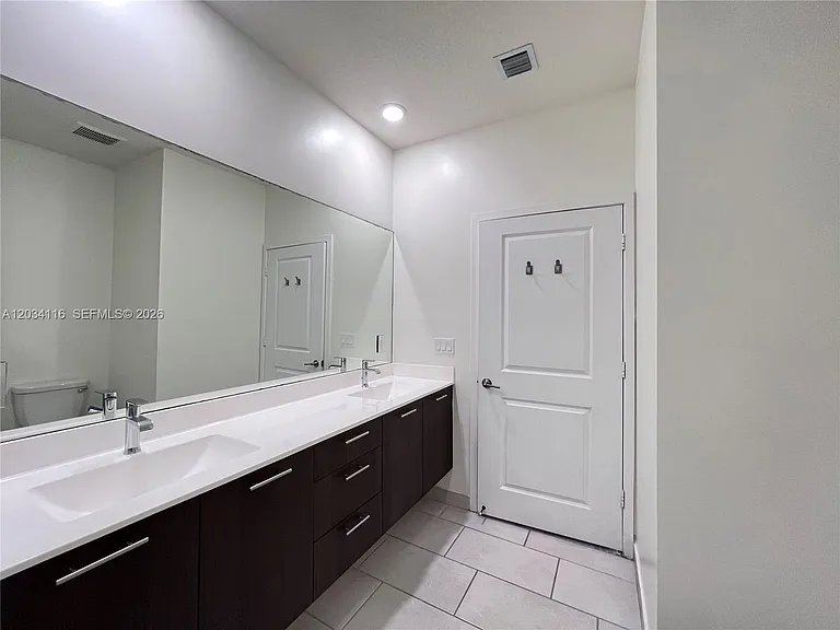 8265 NW 41st St #C-405 — Photo 11