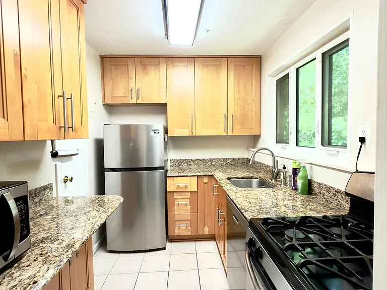 10311 Montrose Ave #202 — Photo 1
