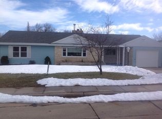 2221 W Oklahoma Ave, Grand Island, NE 68803
