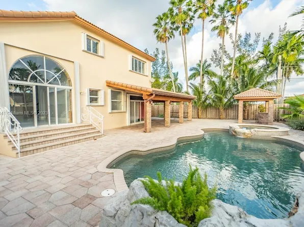 9716 NW 29th St, Doral, FL 33172