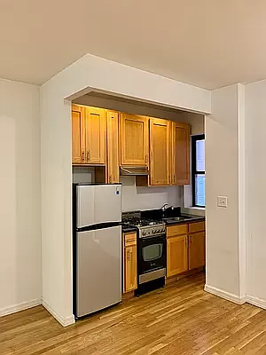 Rented by LC Lemle Real Estate Group | media 3