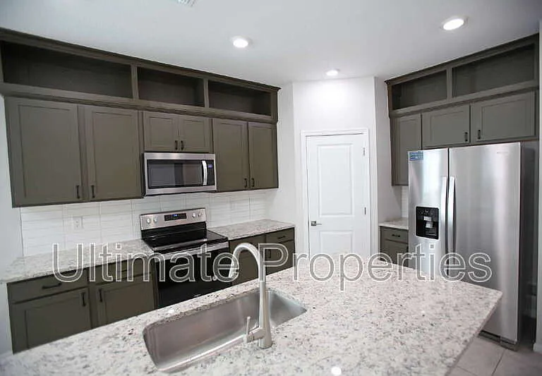 18182 W Poston Dr — Photo 6