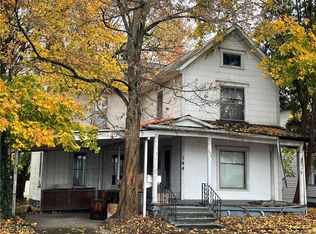 144 3rd St SW, New Philadelphia, OH 44663