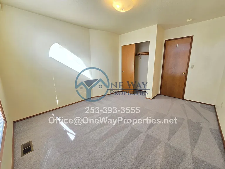 2855 Chambers Bay Dr — Photo 19