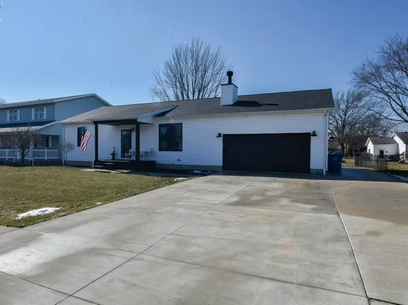 720 Grant St, Port Clinton, OH 43452