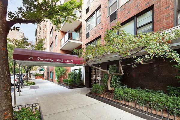 Sold by Compass | media 14