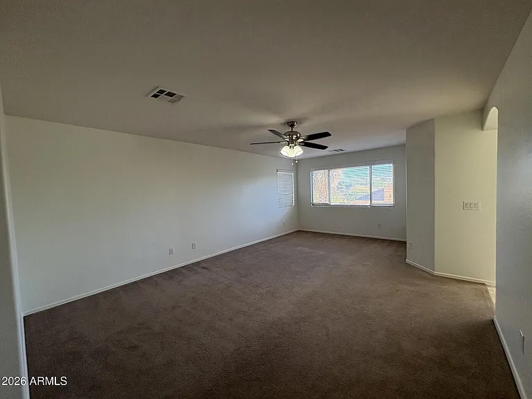1381 E Laurel Pl — Photo 9