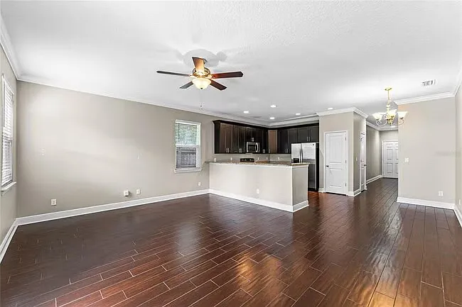 2552 Mayer St — Photo 2